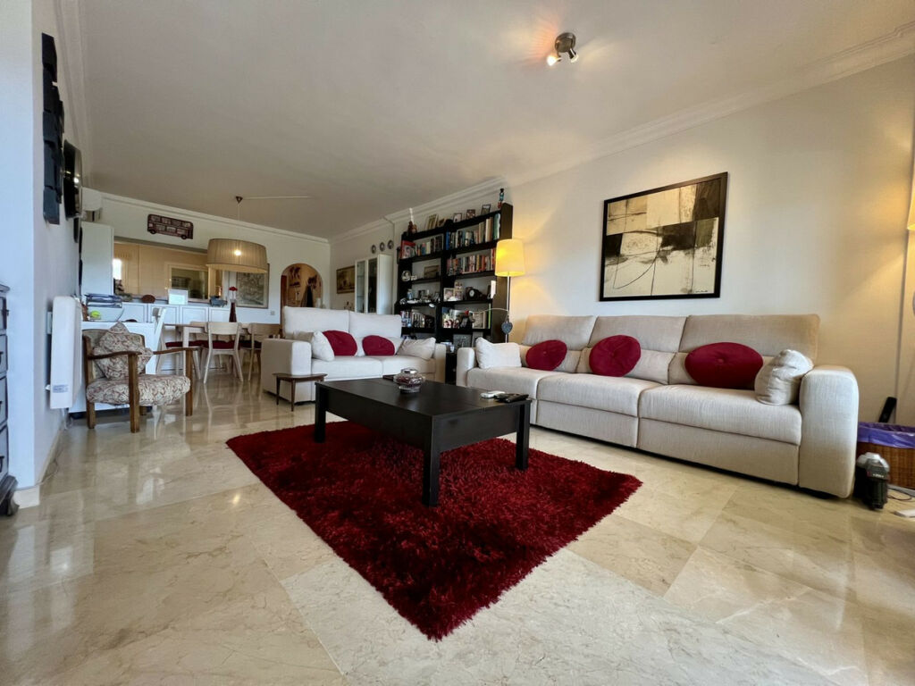 Middle Floor Apartment La Cala Hills Málaga - image 4