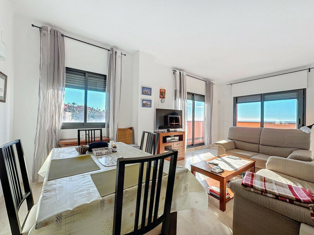 Penthouse Manilva Málaga - image 4