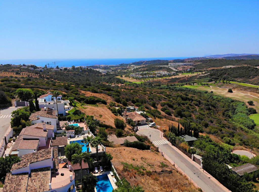 Residential Plot Estepona Málaga - image 4