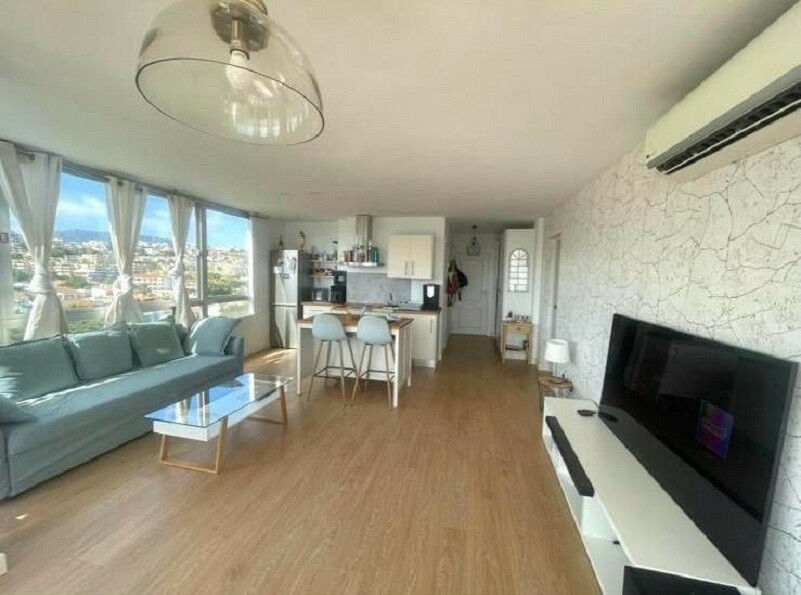 Middle Floor Apartment Calypso Málaga - image 4