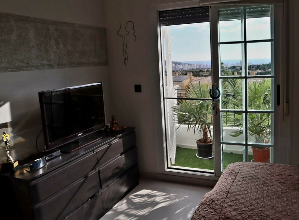 Detached Villa La Nucia Alicante - image 4