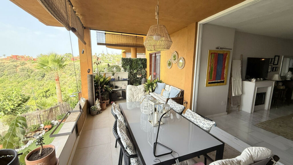Middle Floor Apartment Reserva de Marbella Málaga - image 4