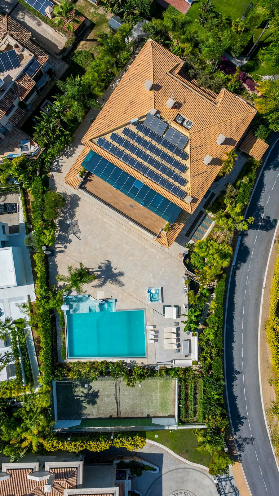Detached Villa Bahía de Marbella Málaga - image 4