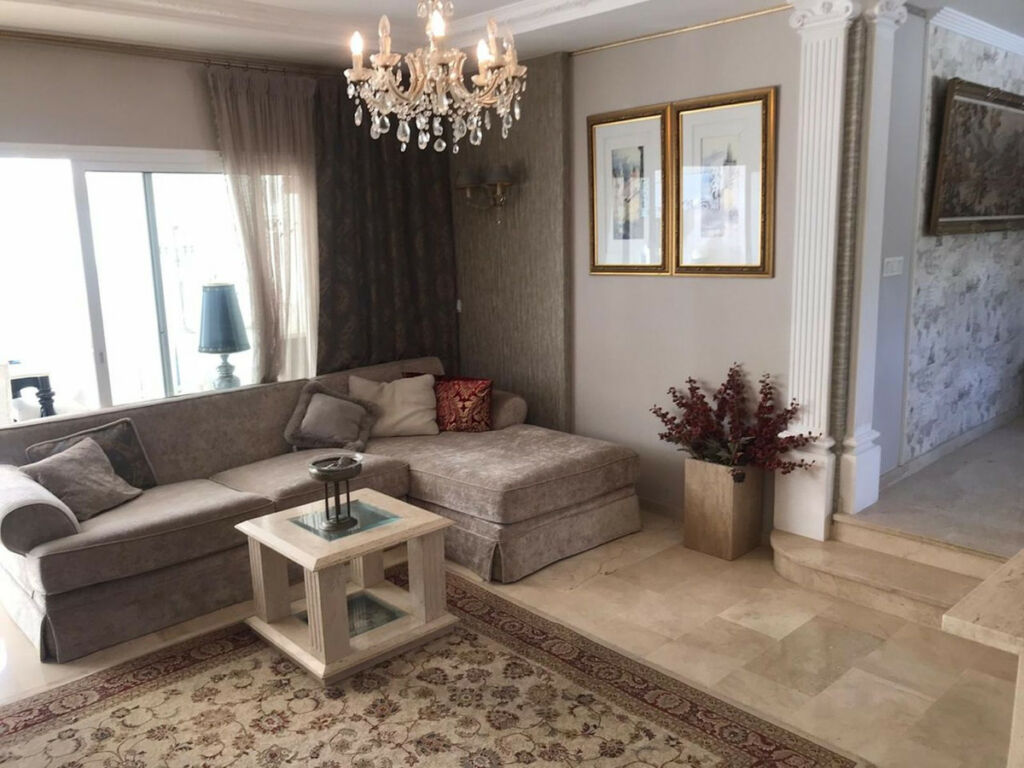 Townhouse Riviera del Sol Málaga - image 4