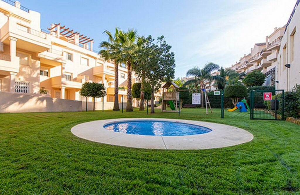 Duplex La Duquesa Málaga - image 4