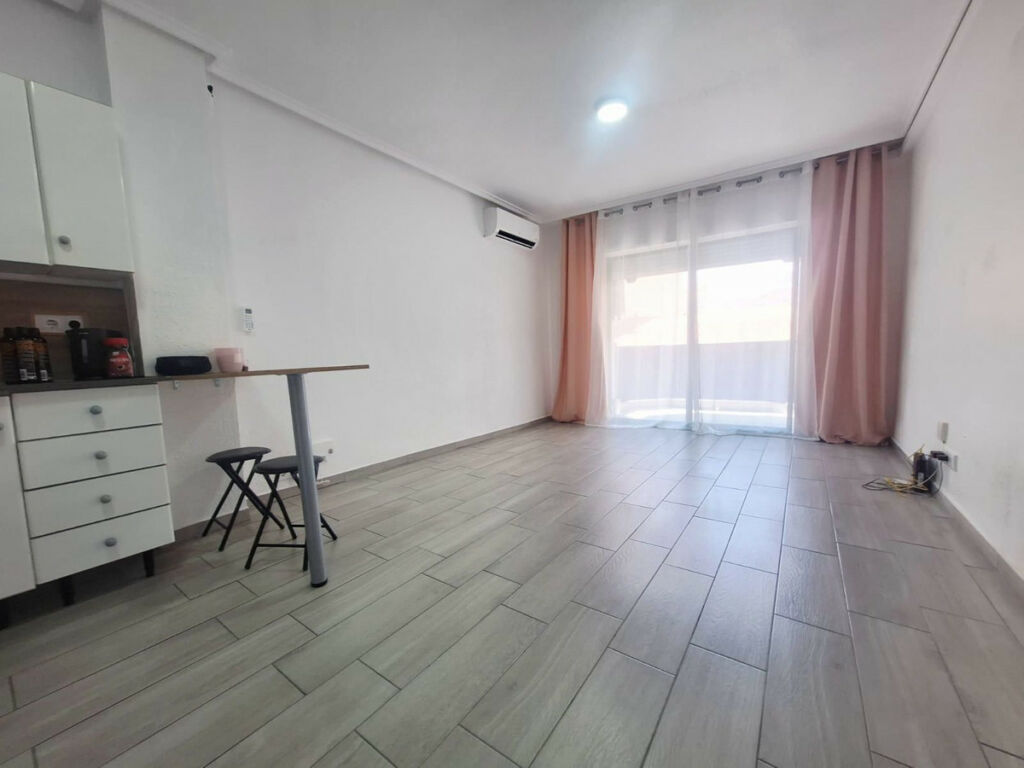 Middle Floor Apartment Playa Del Cura Alicante - image 7