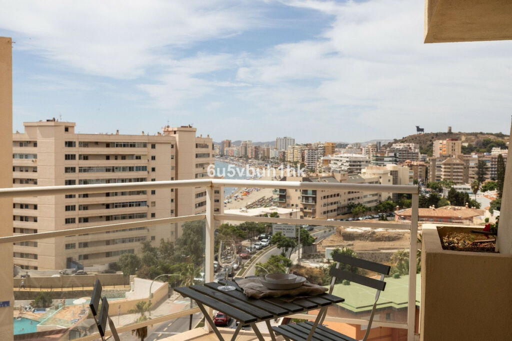 Middle Floor Apartment Torreblanca Málaga - image 4