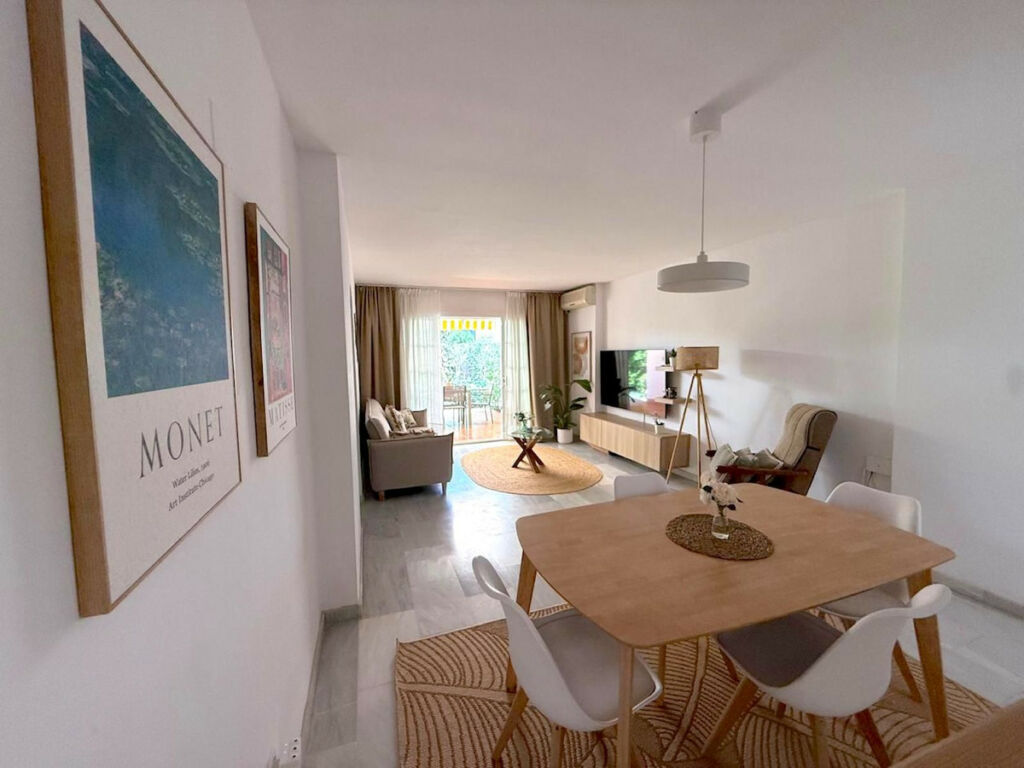 Ground Floor Apartment Benamara Málaga - image 4
