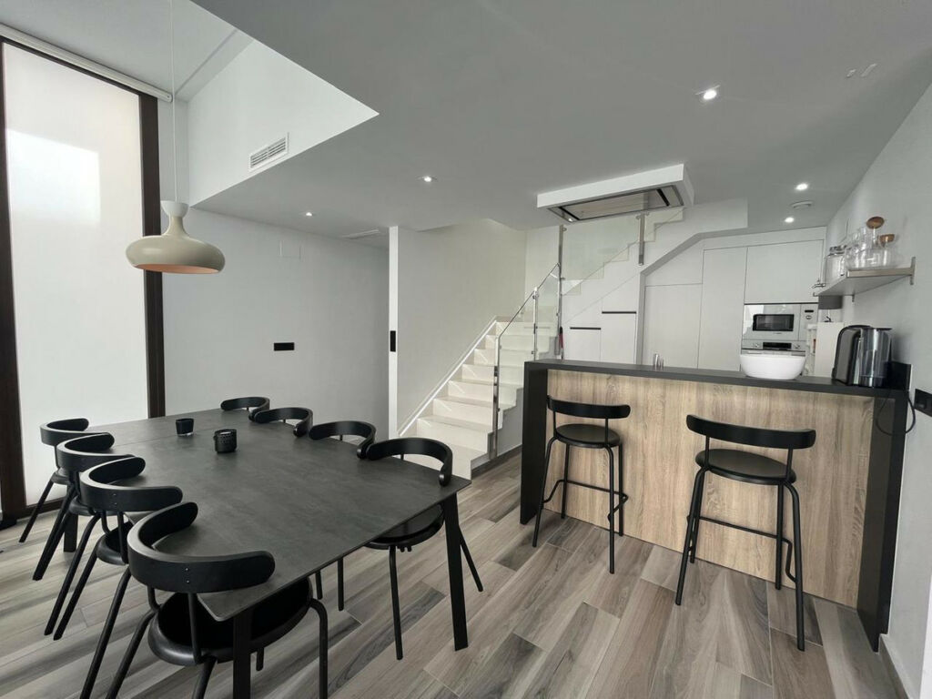 Detached Villa Los Balcones Alicante - image 4