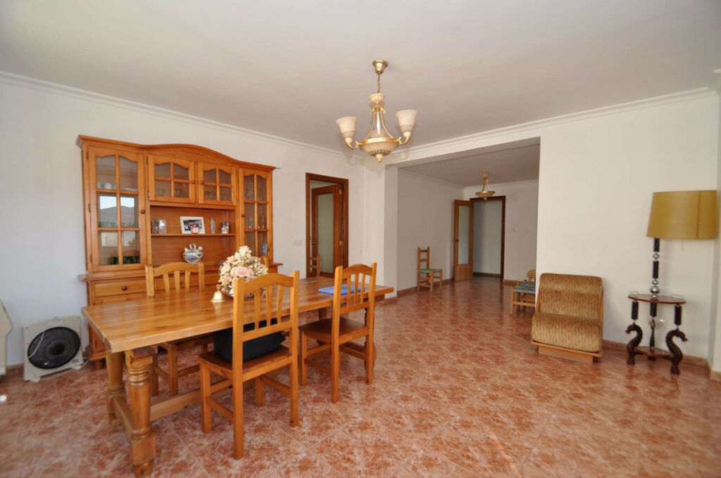 Townhouse Ibi Alicante - image 4