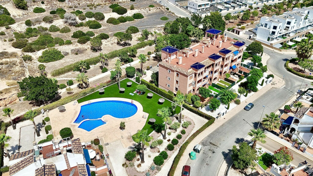 Middle Floor Apartment Los Dolses Alicante - image 4