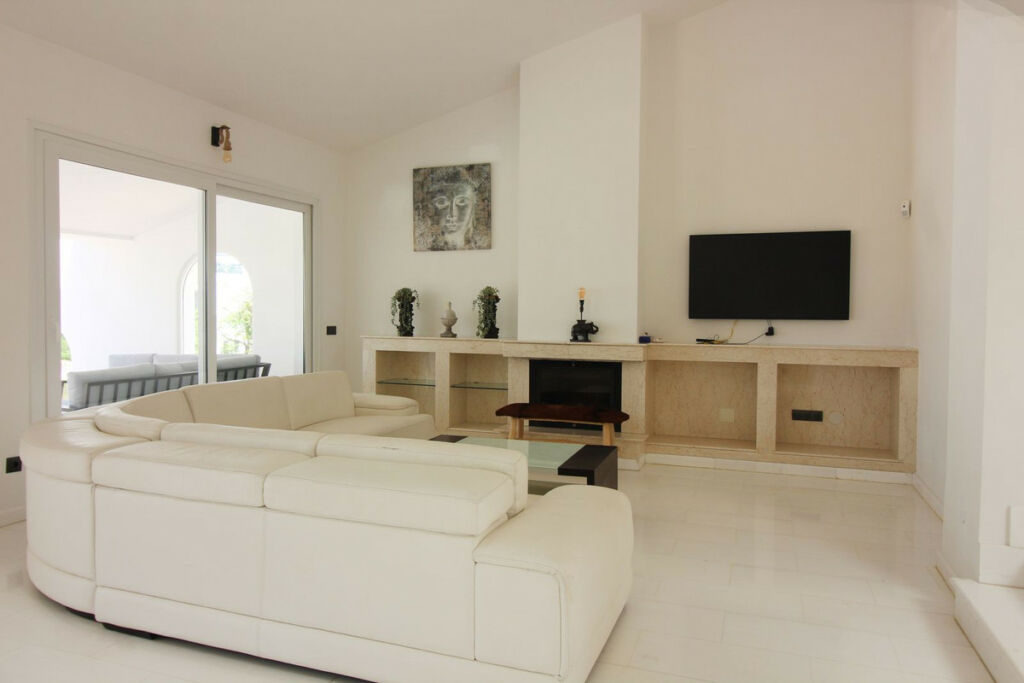 Detached Villa Benalmadena Málaga - image 4