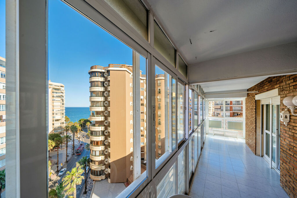 Middle Floor Apartment Málaga Centro Málaga - image 4