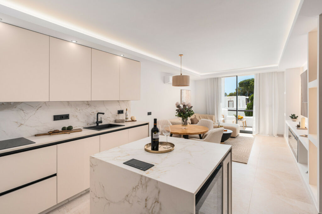 Penthouse Duplex Nueva Andalucía Málaga - image 4