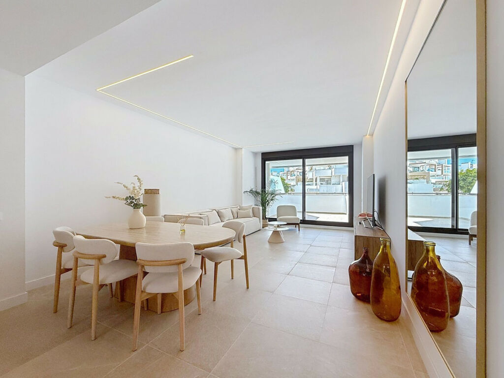 Ground Floor Apartment Estepona Málaga - image 4