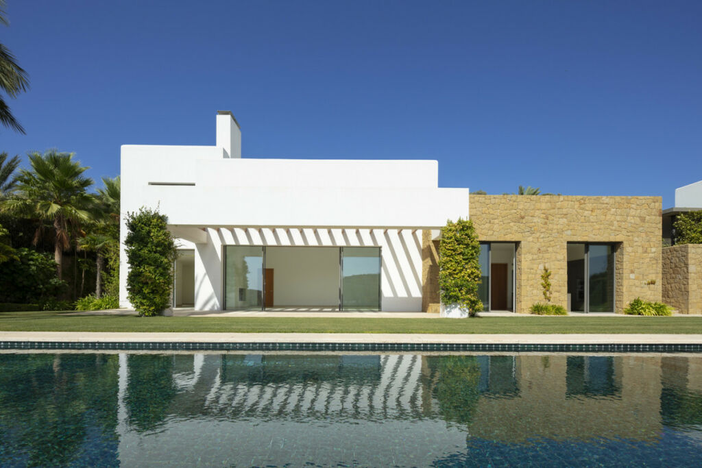 Detached Villa Casares Málaga - image 4