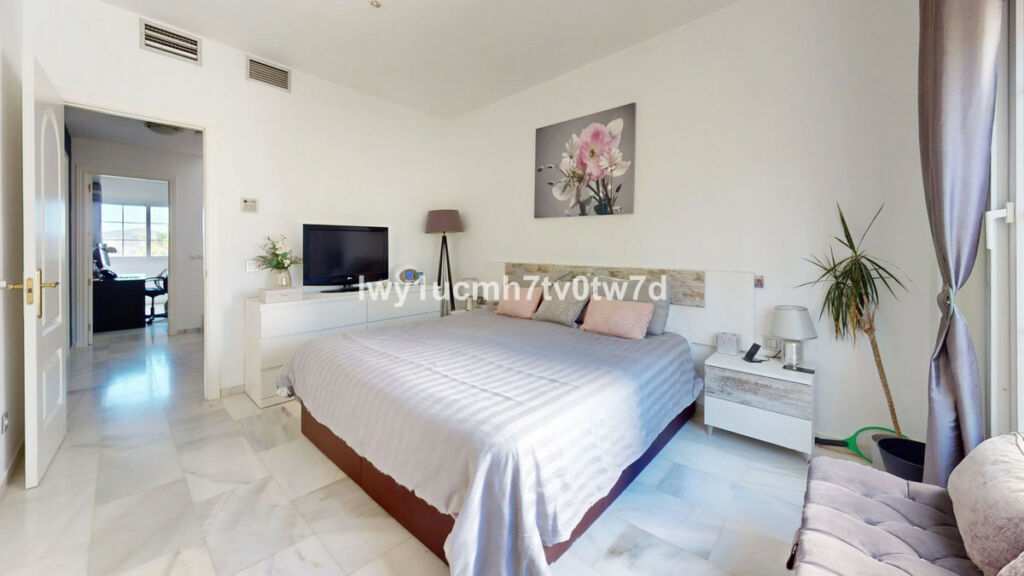 Townhouse Alhaurín de la Torre Málaga - image 4