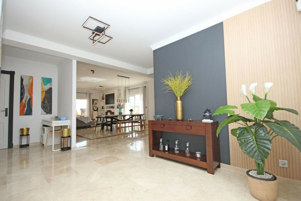 Middle Floor Apartment San Roque Club Cádiz - image 4