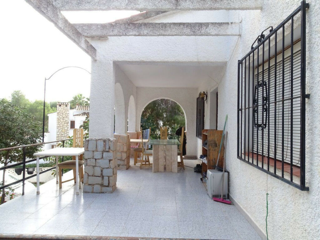 Detached Villa Moraira Alicante - image 4