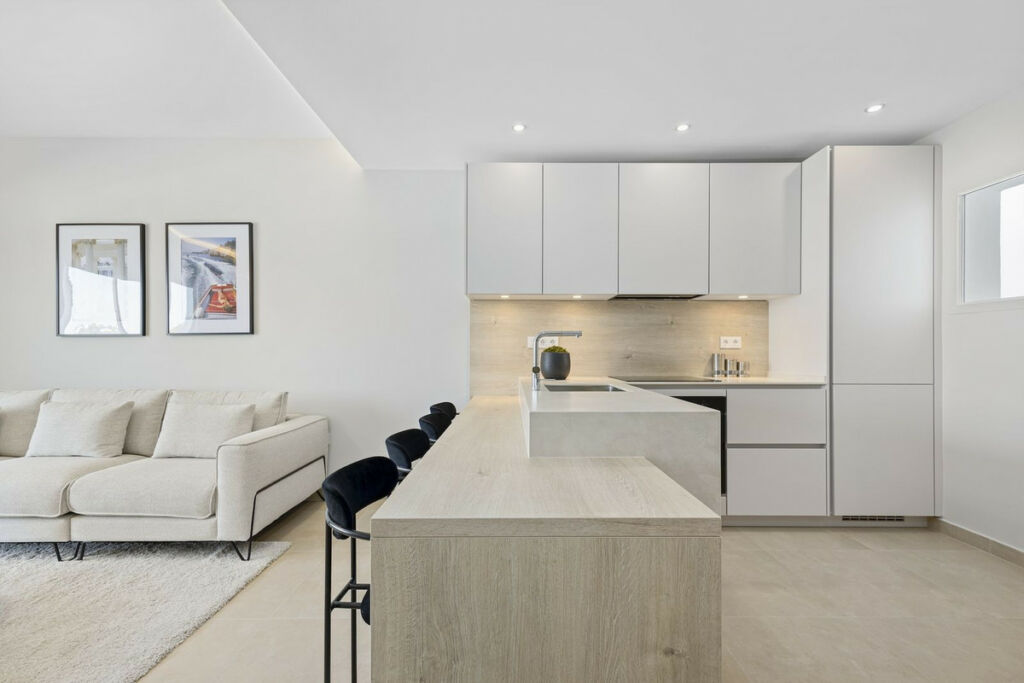 Penthouse Nueva Andalucía Málaga - image 5