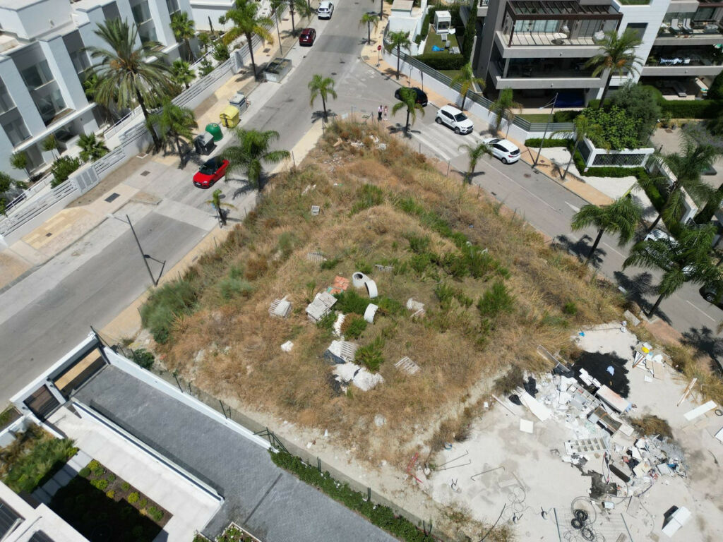 Residential Plot Cancelada Málaga - image 4