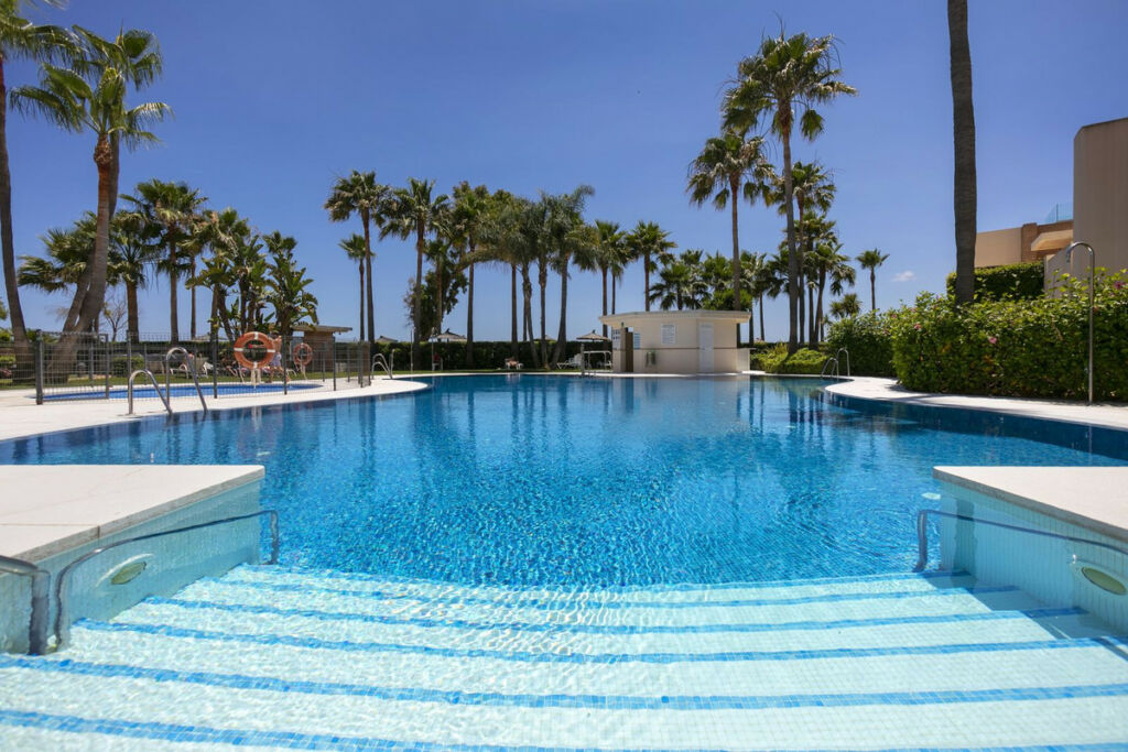 Penthouse Duplex Estepona Málaga - image 4