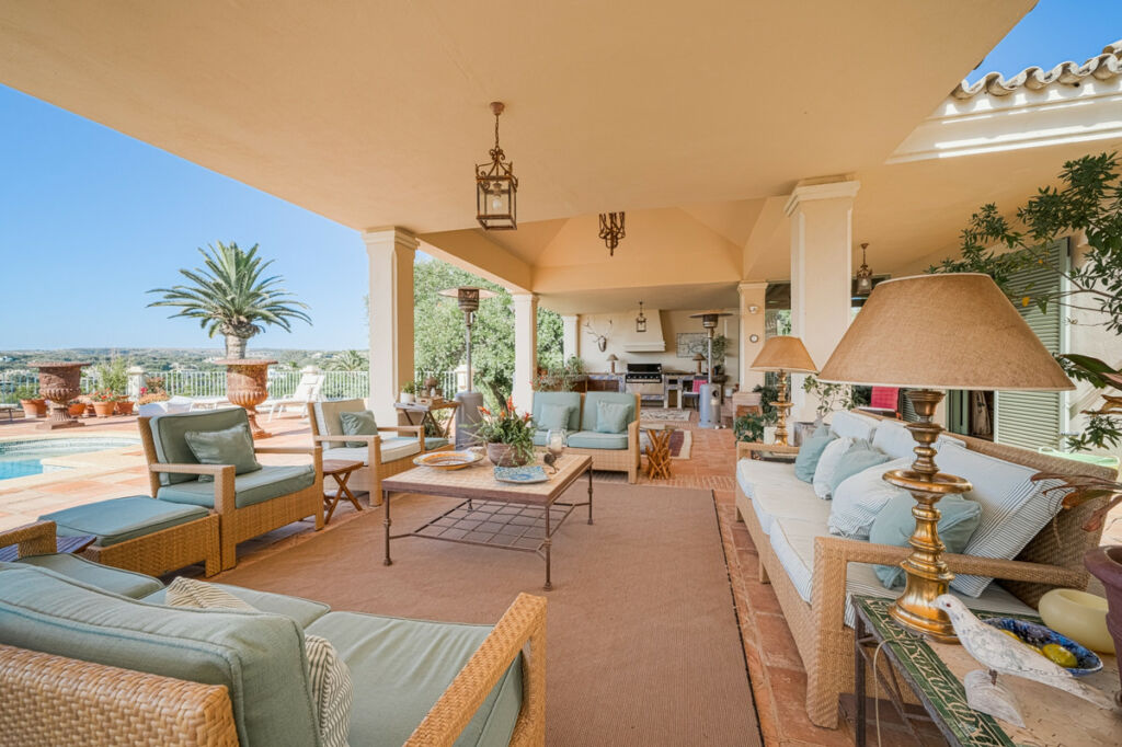 Detached Villa Sotogrande Cádiz - image 4