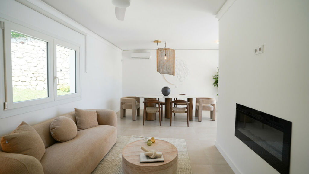 Detached Villa El Faro Málaga - image 4