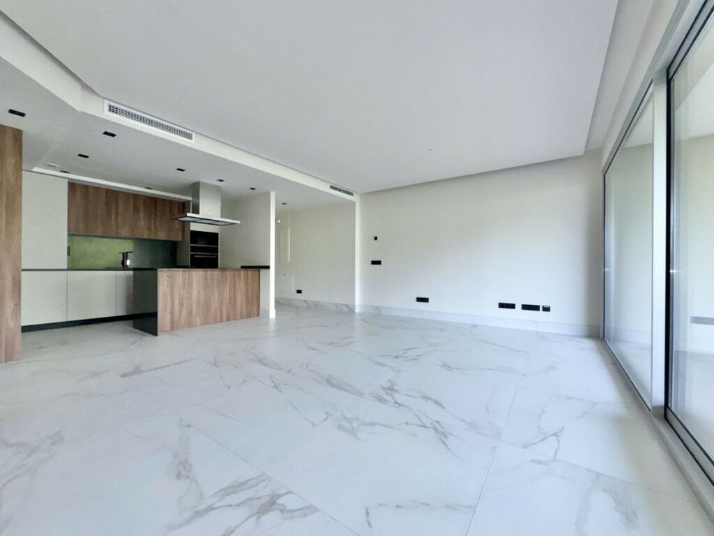 Ground Floor Apartment San Pedro de Alcántara Málaga - image 4