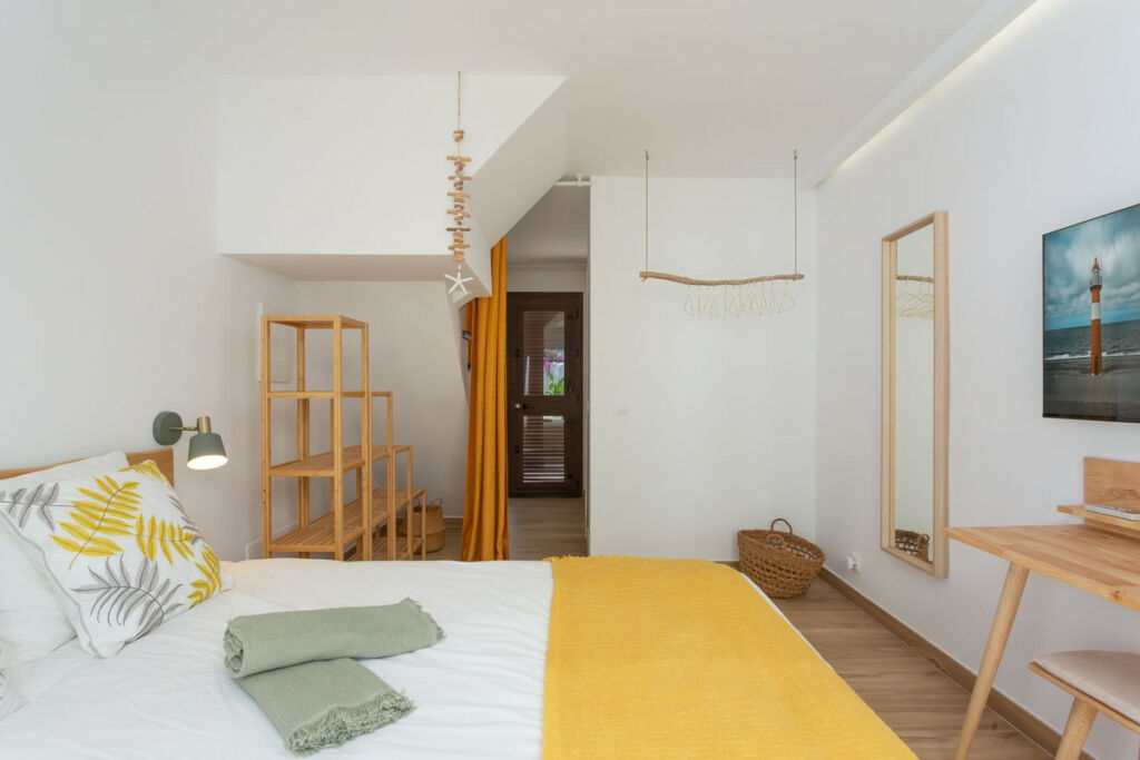 Townhouse New Golden Mile Málaga - image 5