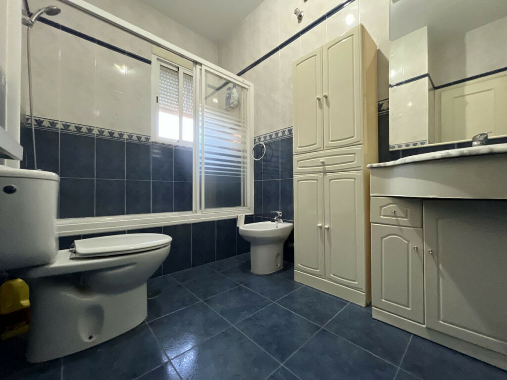 Ground Floor Apartment Puerto Banús Málaga - image 4