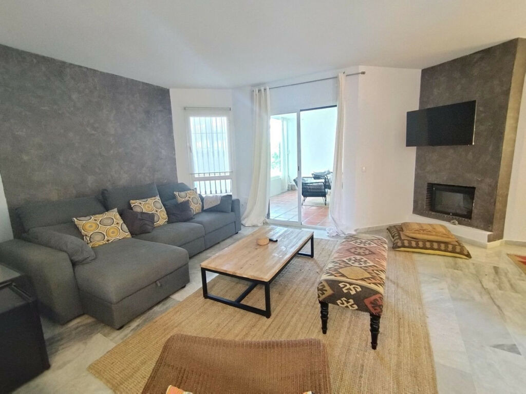 Ground Floor Apartment Nueva Andalucía Málaga - image 4