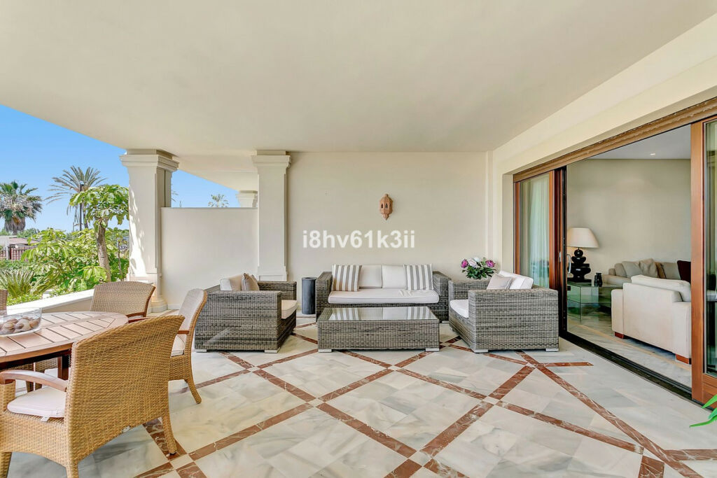 Ground Floor Apartment Marbella Málaga - image 4