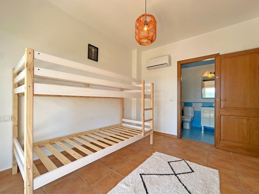 Detached Villa Jalon Alicante - image 40