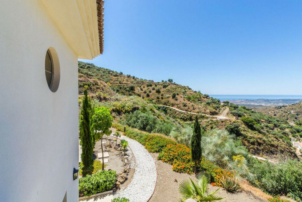 Detached Villa Arenas Málaga - image 40