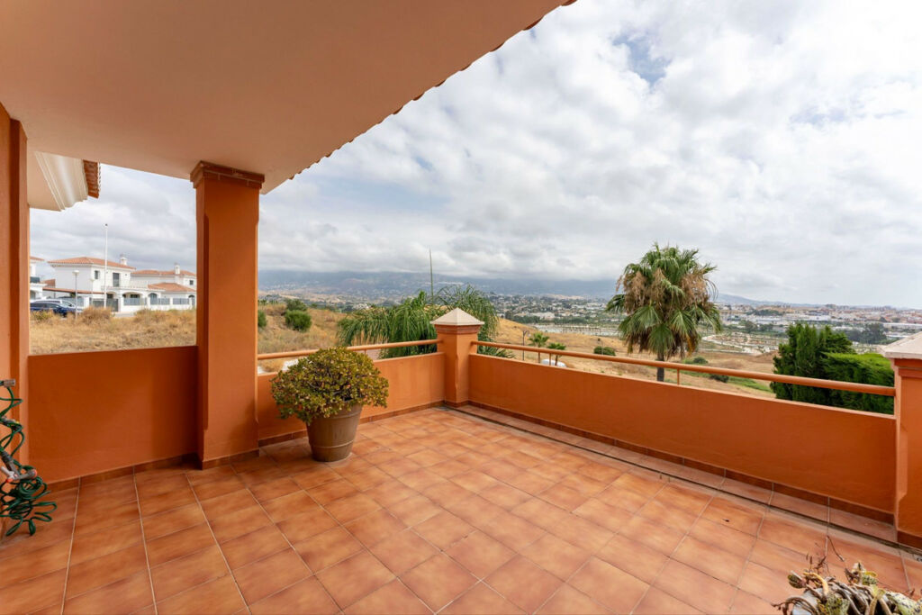 Detached Villa Cerros del Aguila Málaga - image 41