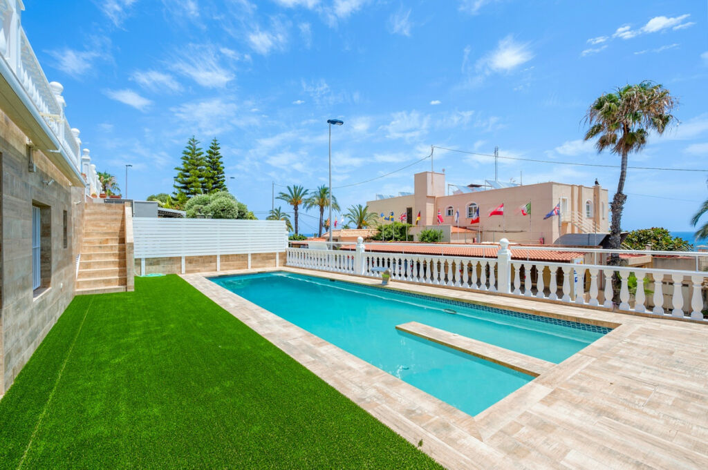 Detached Villa Torrevieja Alicante - image 40