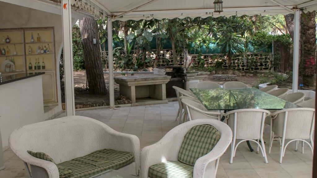 Detached Villa Cabopino Málaga - image 40