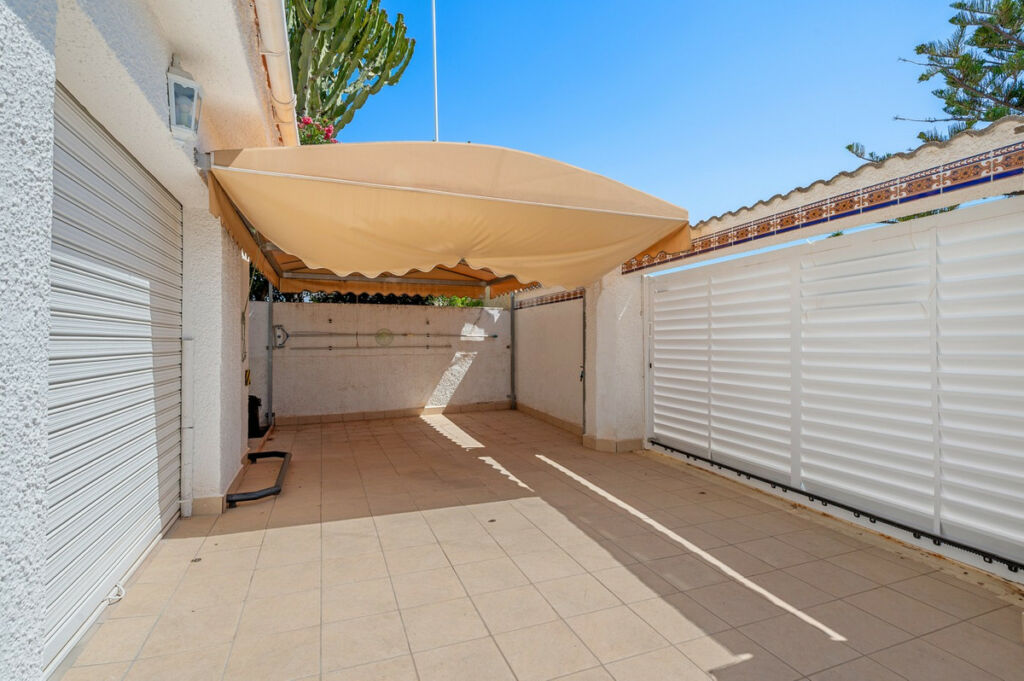 Detached Villa Ciudad Quesada Alicante - image 41