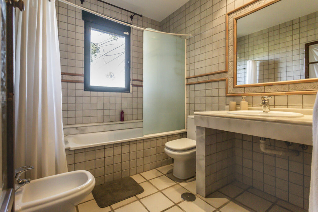 Detached Villa Sotogrande Cádiz - image 45