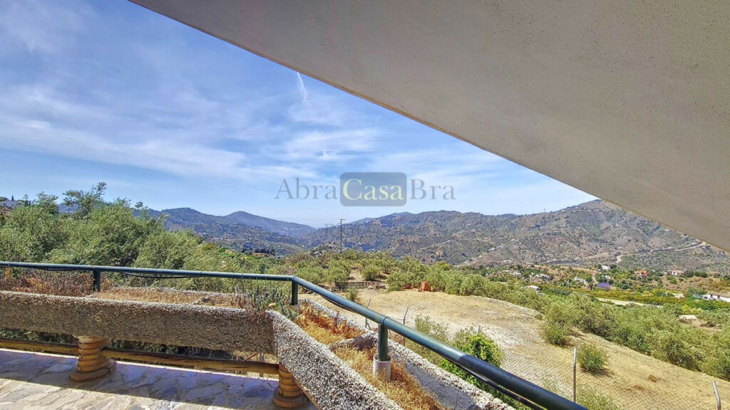 Detached Villa Canillas de Albaida Málaga - image 41