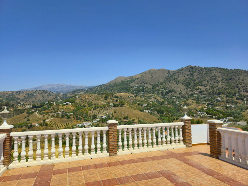 Detached Villa Cómpeta Málaga - image 41