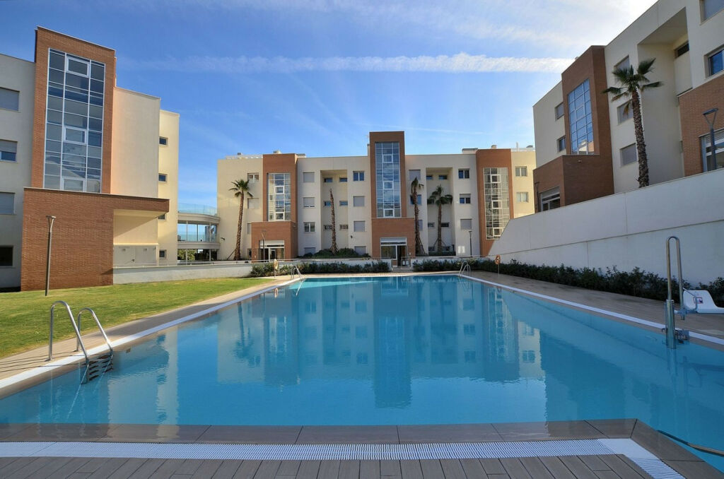 Middle Floor Apartment Fuengirola Málaga - image 41