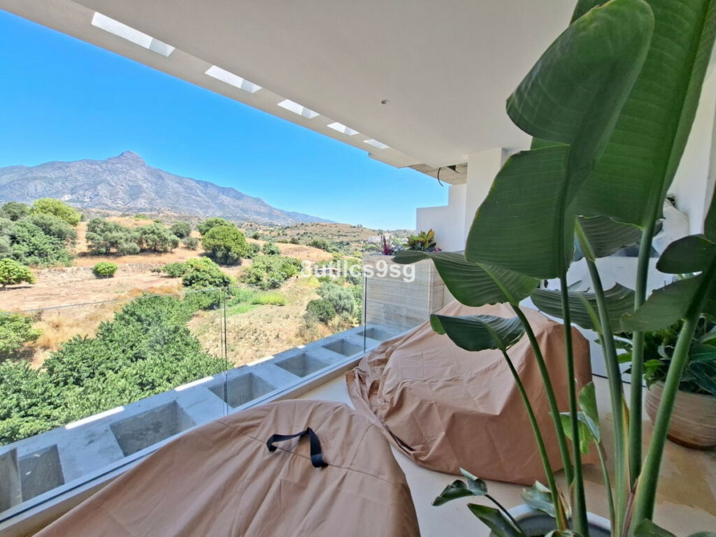 Middle Floor Apartment Aloha Málaga - image 41