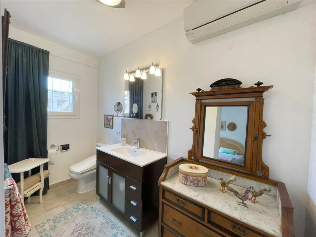 Detached Villa Moraira Alicante - image 31