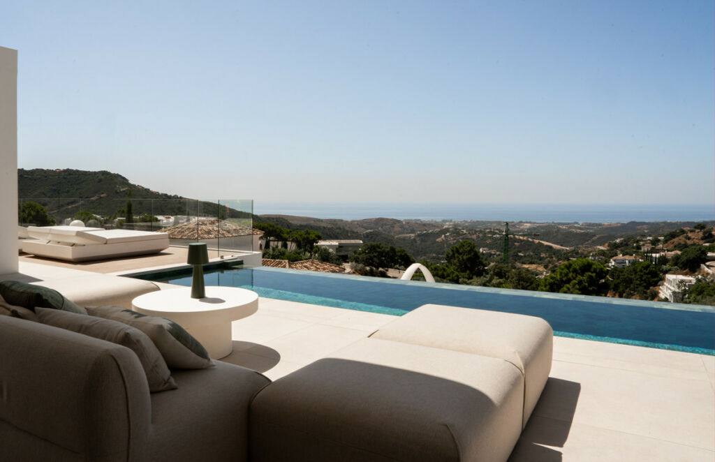 Detached Villa Benahavís Málaga - image 42