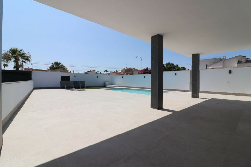 Detached Villa Ciudad Quesada Alicante - image 42