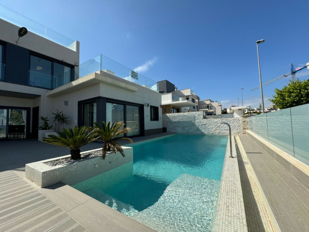 Detached Villa San Miguel de Salinas Alicante - image 43