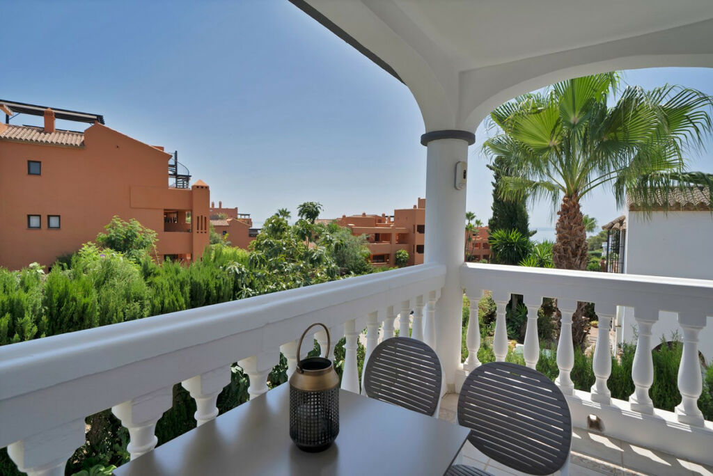 Detached Villa Estepona Málaga - image 43
