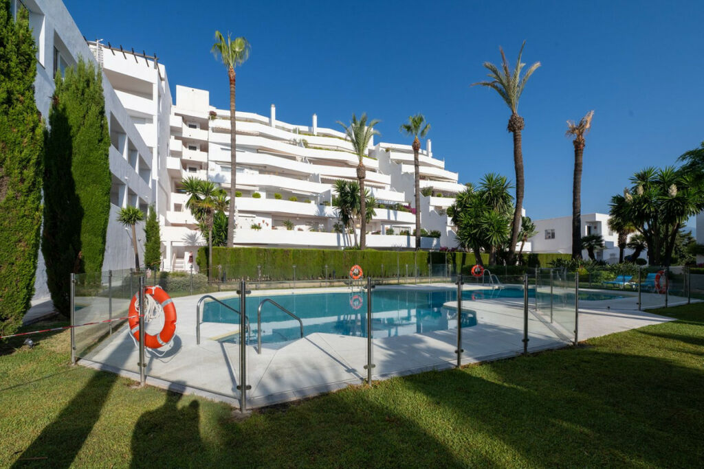 Middle Floor Apartment Marbella Málaga - image 43